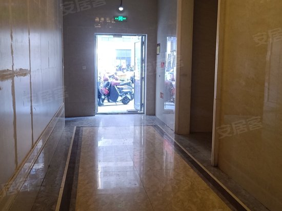 恒大滨河左岸(办公) 