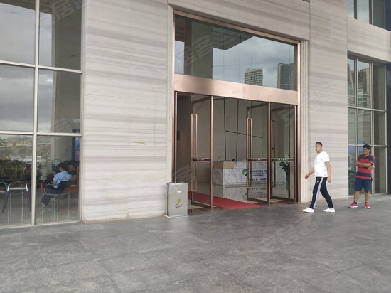 美兰国际商务中心 