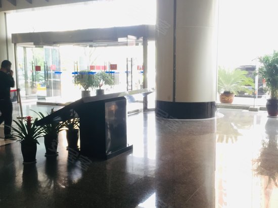 广汇国贸大厦(办公) 