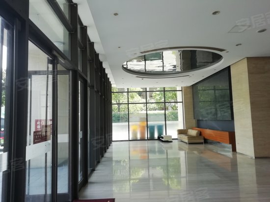 天鸿君邑办公楼 