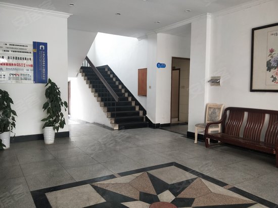 宁波大学商务中心 