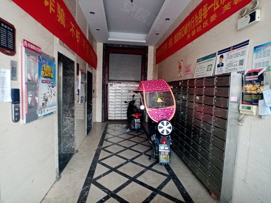 翠微苑商业大厦(商住楼) 