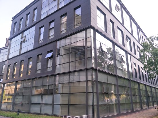 中弘国际商务花园 