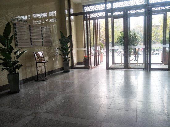 E客公寓CROSS万象汇 