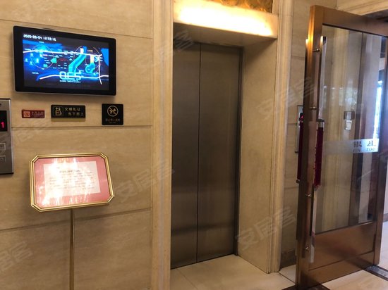 金贸银座商务大厦 