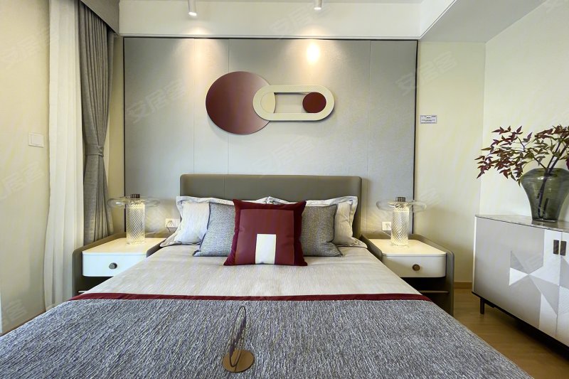 宝龙旭辉城  4室2厅2卫 127m 朝南