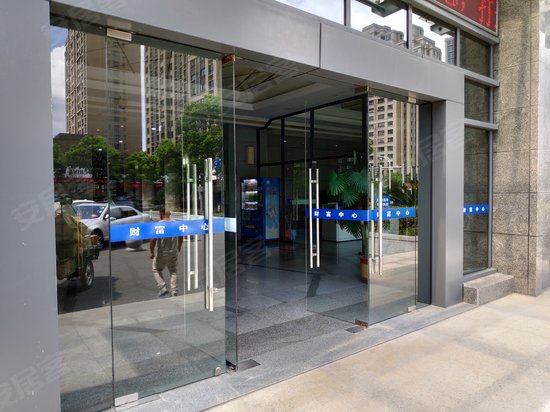 象山财富商业中心广场