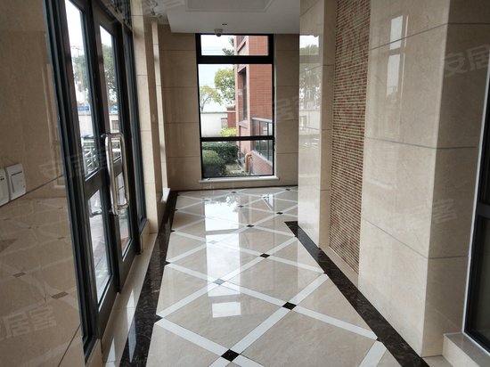 临港海滨商务中心 