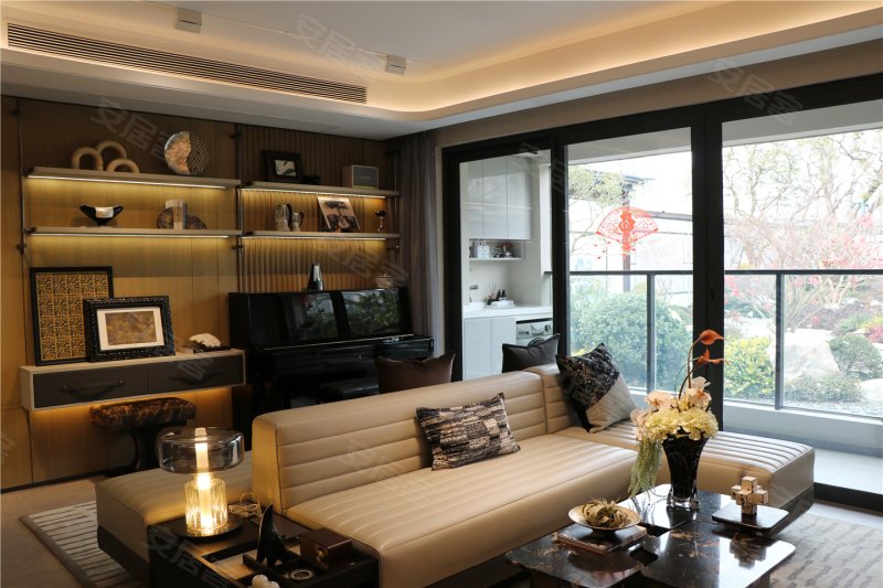 建发九龙观唐3室2厅2卫109㎡南144万