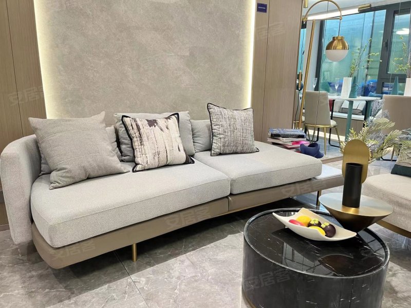 越秀大悦城·天悦海湾1室1厅1卫63㎡南73万