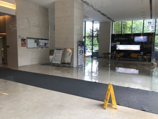 龙湖水晶国际写字楼 