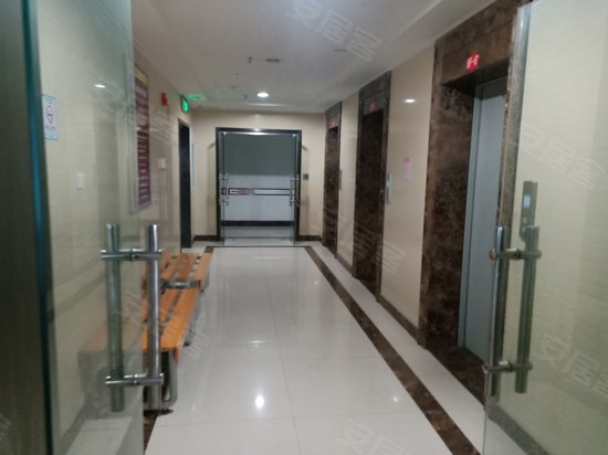 城阳利客来商务楼 