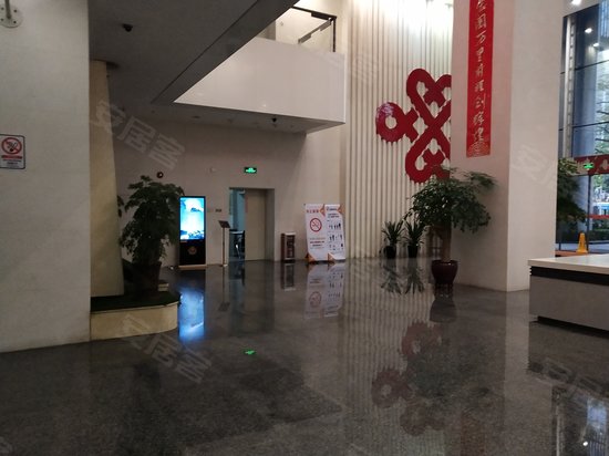 联通新时空广场 