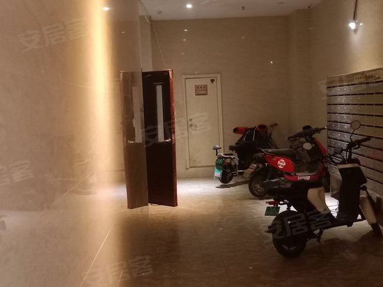 恒大滨河左岸(办公) 