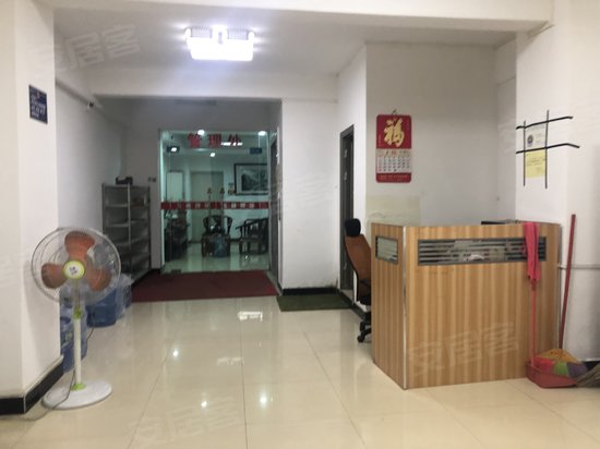 玉龙腾瑞商务大厦 