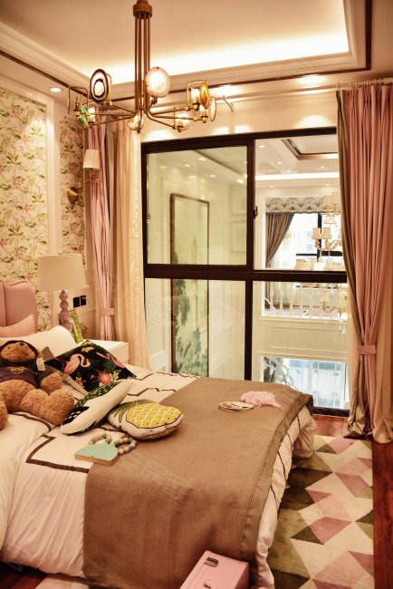 兴义桔园华府5室2厅2卫160㎡南62万