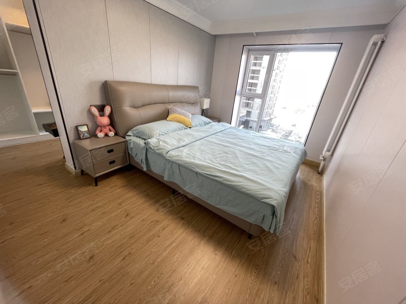 西置·瑀美福景4室2厅4卫84.99㎡南北42万