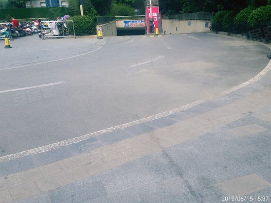 中电颐和府邸(商住楼) 