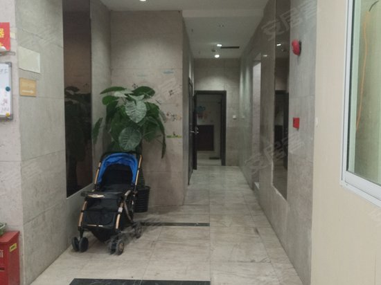 景泰酒店式商务中心 