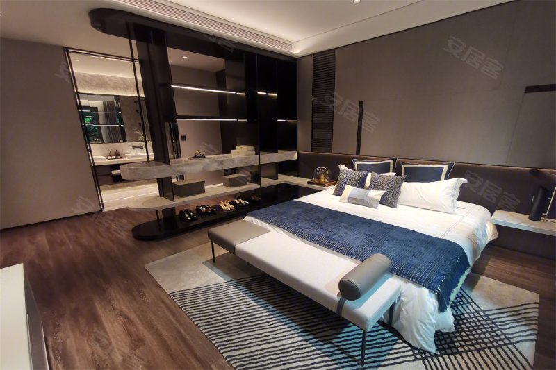 天保·天成华境3室2厅3卫167㎡南北400万