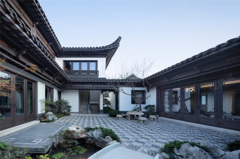 两江曲院风荷(新房)5室2厅4卫233㎡南北364万