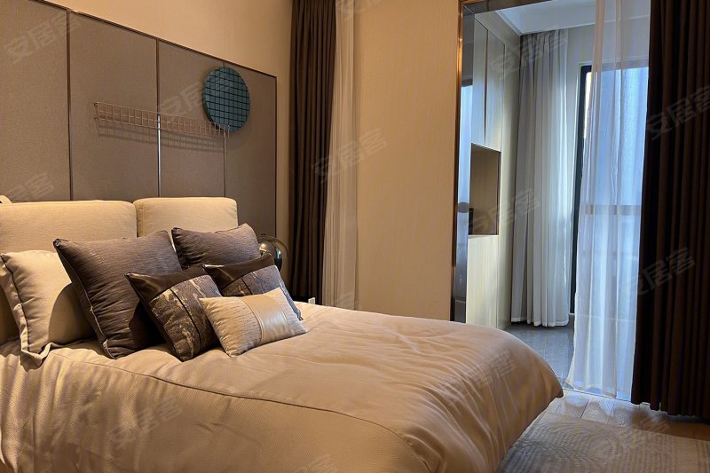 沈丘建业·新筑3室2厅2卫125㎡南64万