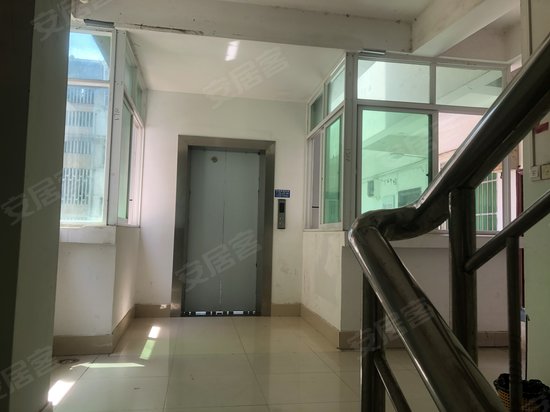 广西运德集团综合楼 