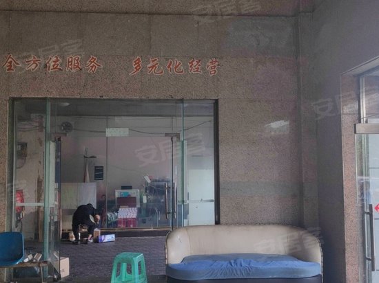 红牌楼商业城公寓 