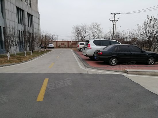 东鹏智谷国际商务港 