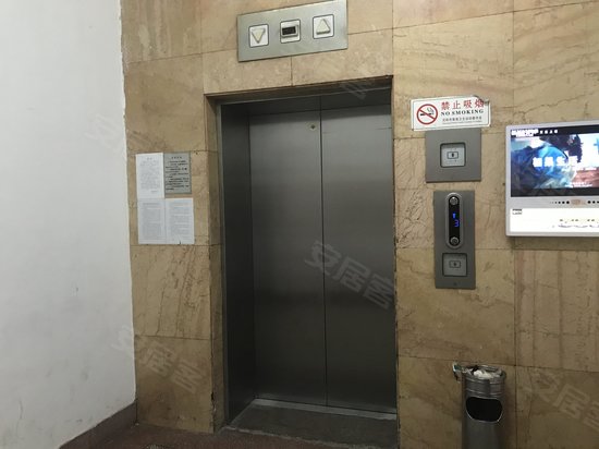 沈阳南湖科技大厦 