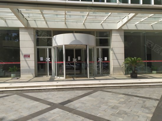 华仁逸景国际大厦