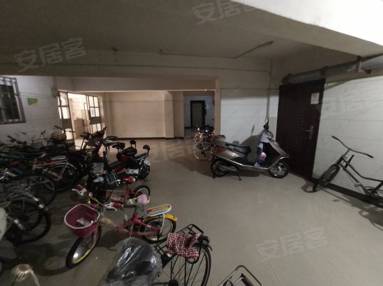 岳堤南苑商住综合楼 