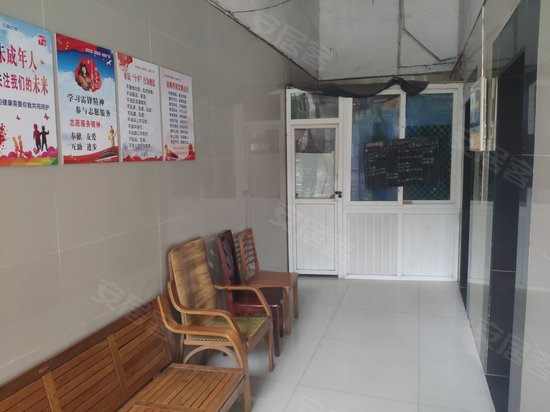 财富旺角邮政综合楼 