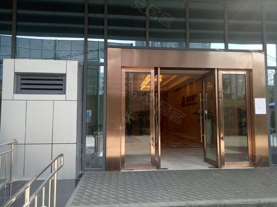 荣民宫园美寓(办公)