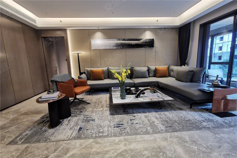 现房高新区豪华装修 即交钥匙 风雨连廊比肩中大国际,荣民捌号(新房)