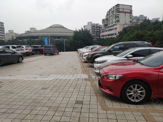 桂楼商场(商住楼) 