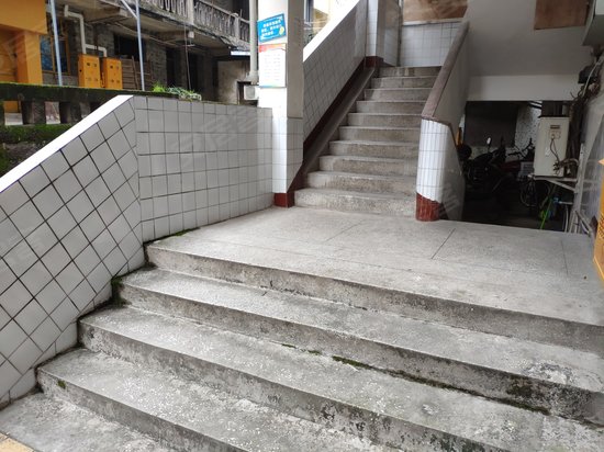 苏家街东段北侧综合楼 