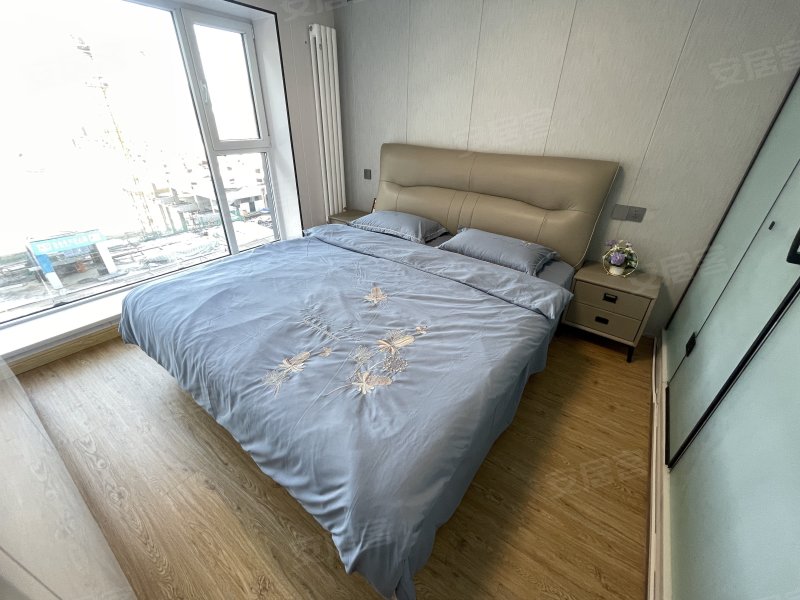 西置·瑀美福景4室2厅4卫84.99㎡南北42万