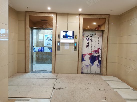 天王星铂晶城办公楼 