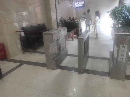 元烽耀商务大厦 