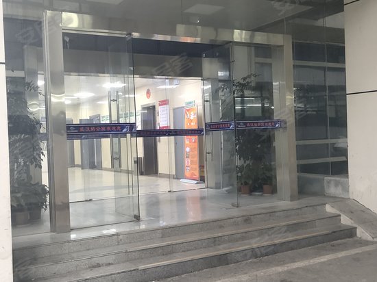 武汉火车站综合管理办公楼