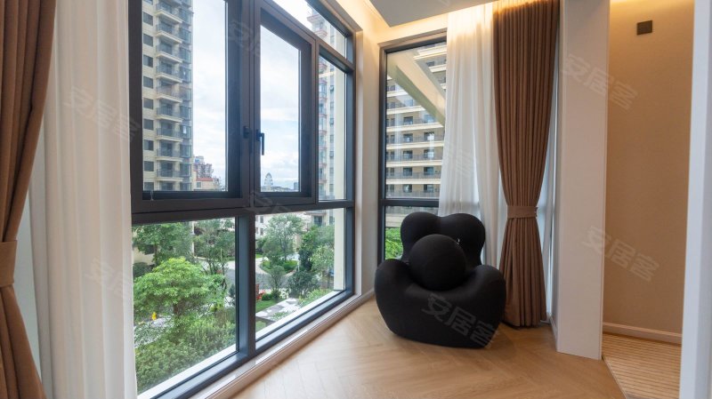 德海·香颂时光3室2厅130㎡77万二手房图片