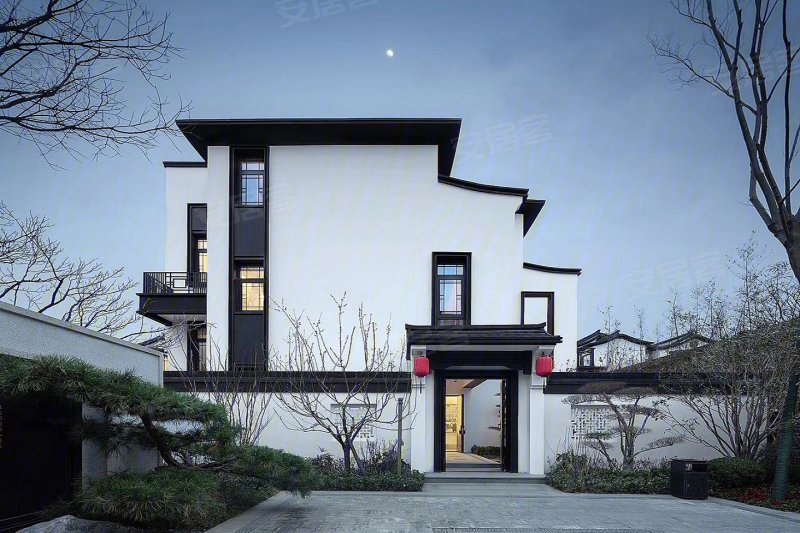 汉华原上解放路南段 独栋别墅 温泉入户 带大院子 带露台