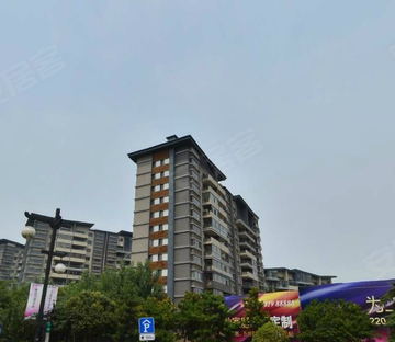 金地湖城大境天域