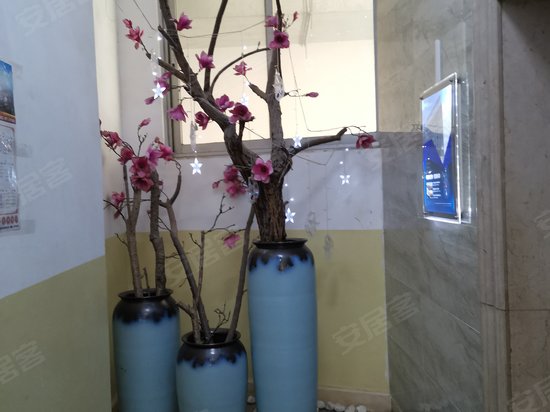 东来大厦(办公) 