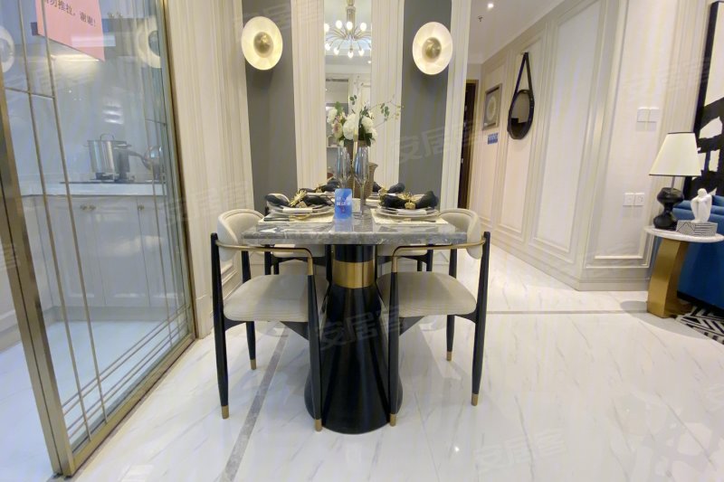 滨海欣嘉园由大型国资企业滨海建投集团的全资子公司建投地产开发