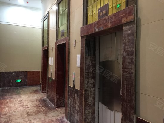 九街广场(商住楼) 