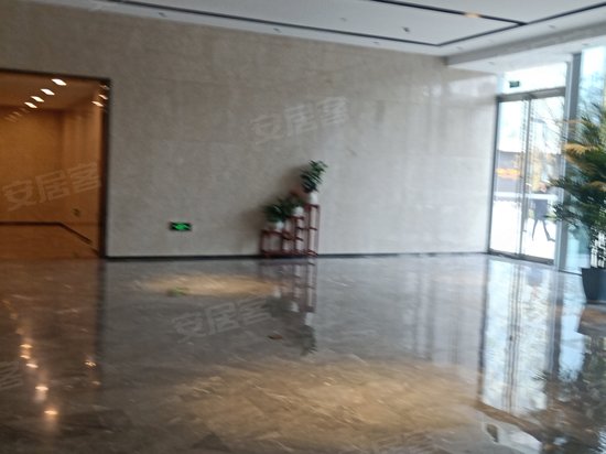 海尔绿城中央广场 