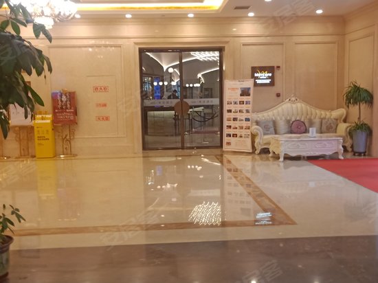 融策中心(商住楼) 