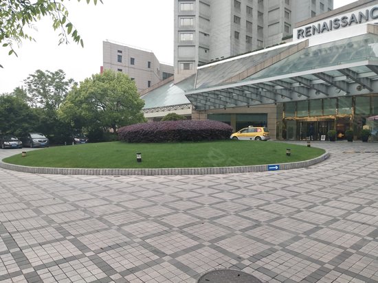 扬子江商务大楼 